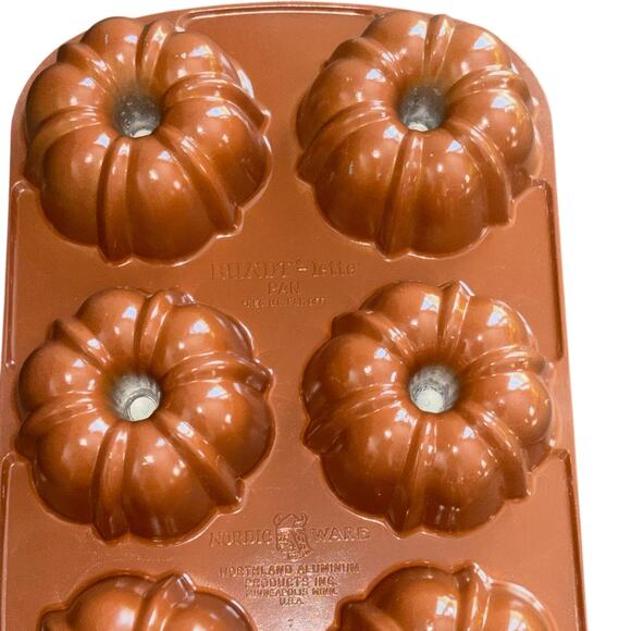 Nordic Ware Classic Mini 6 Bundt Cake Pan Muffin Heavy Aluminum Made in USA - Picture 3 of 8